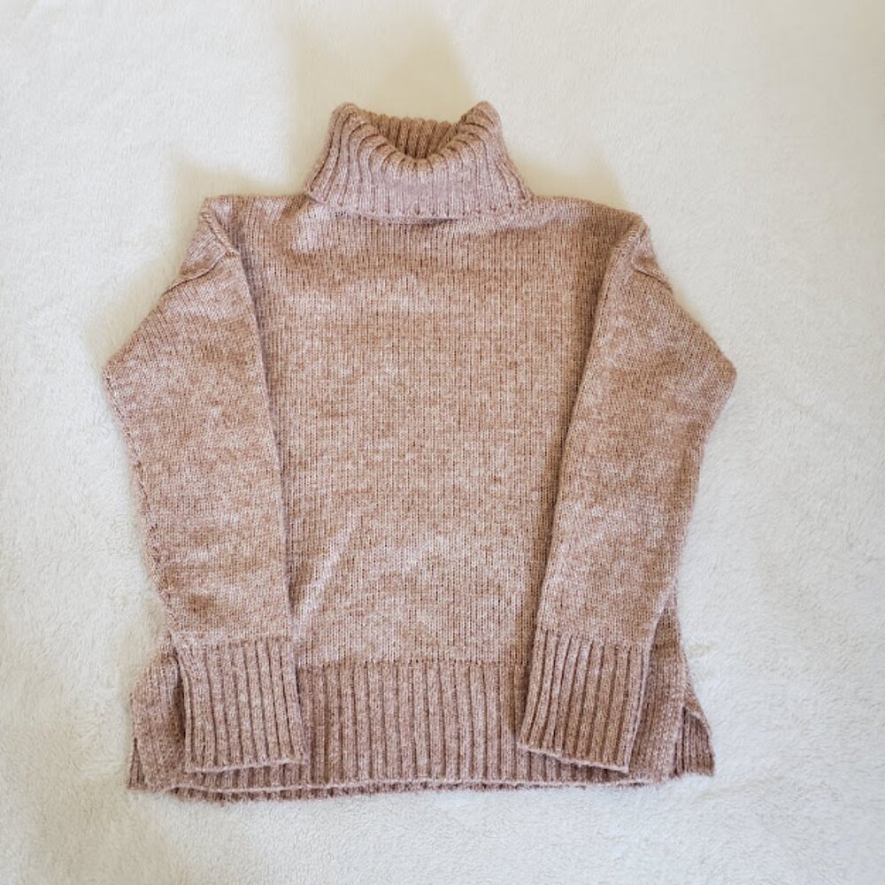 Banana Republic turtle nick Women sweater Size XS
